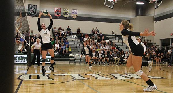 Volleyball prepares for Spikefest