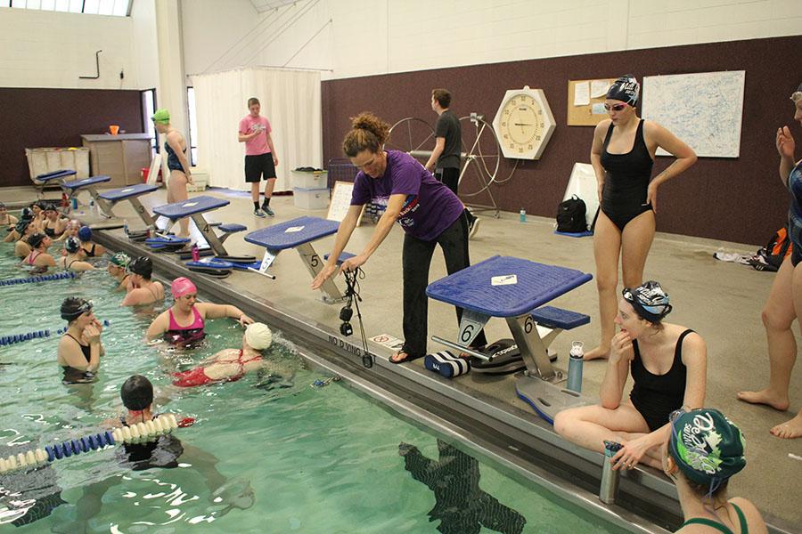 Girls' swim team begins season strong