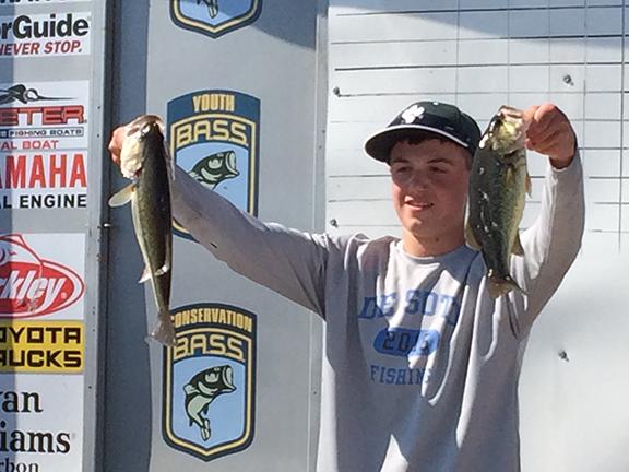 De Soto freshmen start bass fishing club