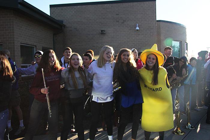 Band performs for Starside Elementary students