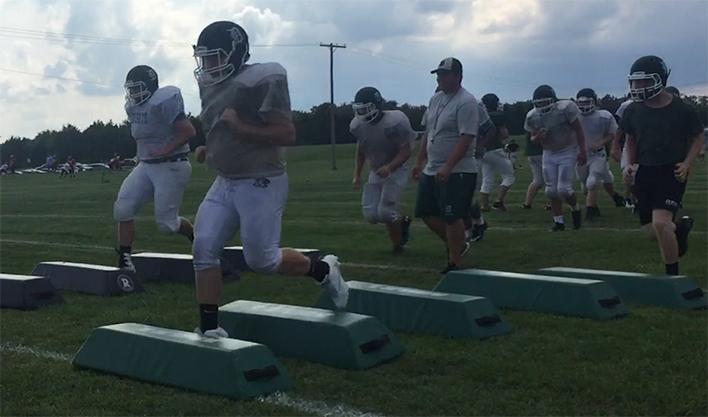 De Soto varsity football ready to tackle season