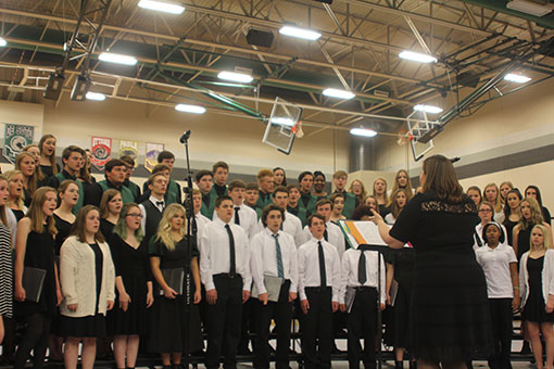 The De Soto High School choir performs in a concert on Mar. 27.