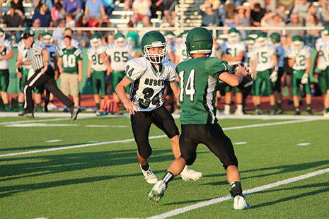 The De Soto High School football team holds a scrimmage at the 2017 Fall Festival. 