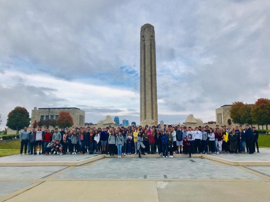 Juniors pose for a picture in front of the WWI museum in Kansas City. 