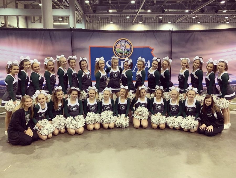 De Soto Cheer team takes photo at State competition on November 23, 2019.