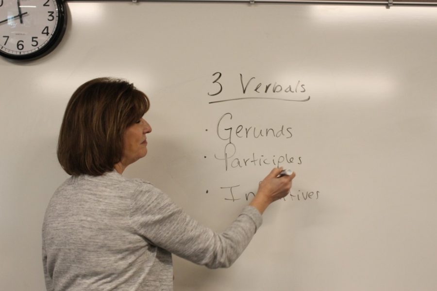 English teacher Donna Rhodes teaches during her Honors English 10 class on Jan. 15, 2020. 