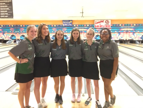 Bowlers Maddie Beal, Ella Fixsen, Grace Wright, Maddy Calvello, Mason Johannes and Tiye’ Kindred (from left to right) pose for a picture at Crown Lanes on Jan. 22.