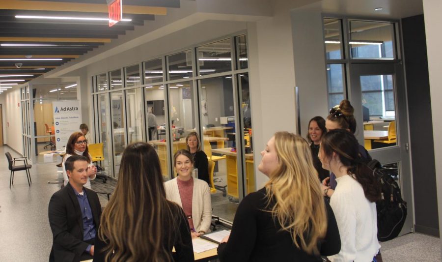 Students spread their opinions about the internship fair to administrators.